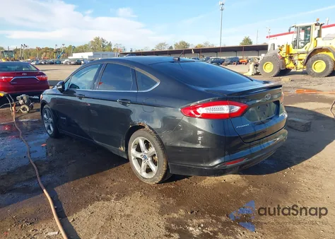 2013 Ford Fusion Hybrid Se z USA, uszkodzony, nr VIN 3FA6P0LU1DR200384